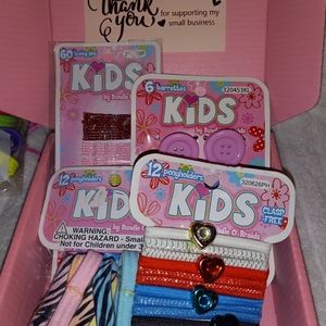 4 pack of hair accessories
